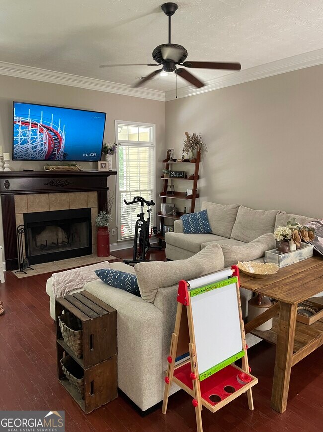Building Photo - 453 Saddlebrook Trail