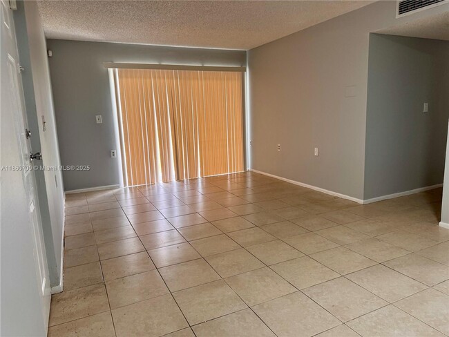 Building Photo - 1186 Lake Terry Dr
