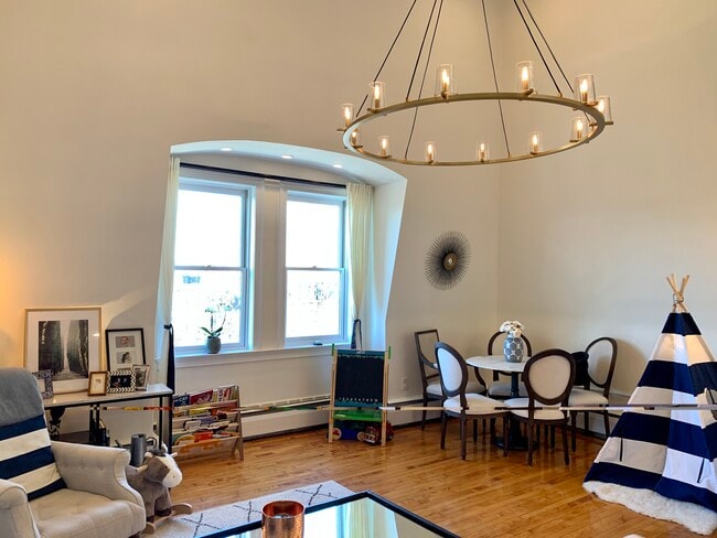 Building Photo - 62 Commonwealth Ave