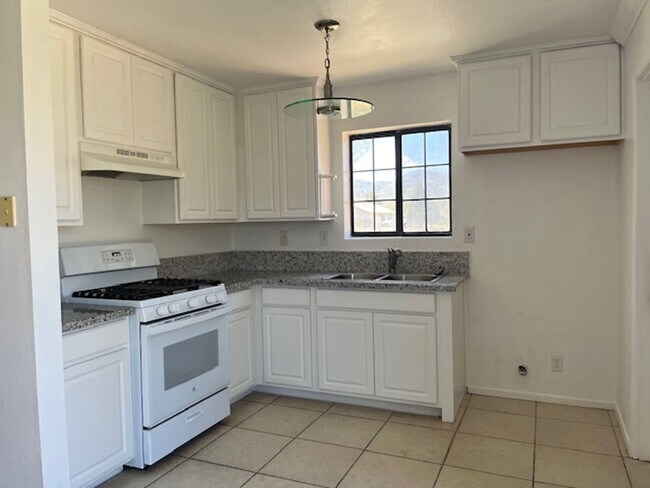 Foto del edificio - Available now