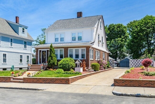 Building Photo - 80 Somerset Ave