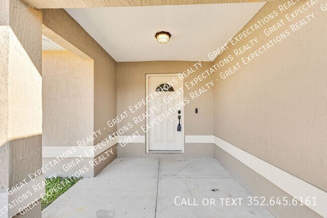 Foto del edificio - 16773 SW 18th Avenue Rd