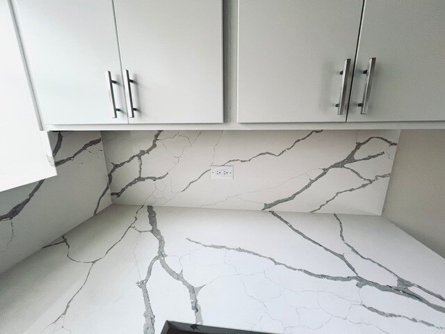 Foto del edificio - 652 W Gordon Ter