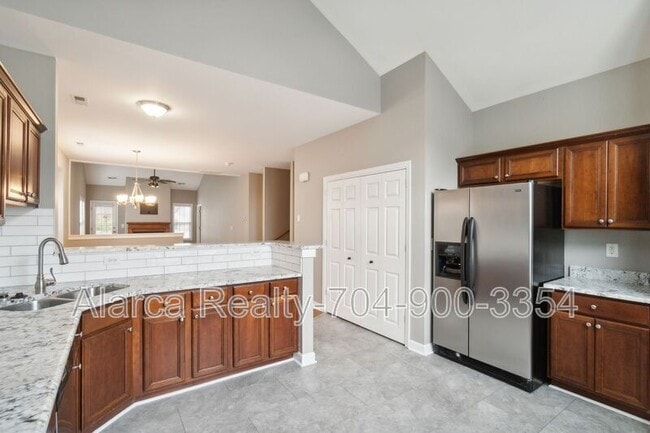 Building Photo - 4218 Amherst Villa Ct