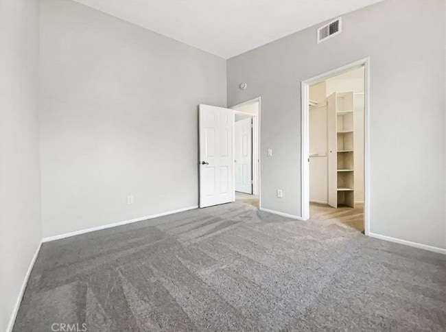 Foto del edificio - 3012 Steeple Chase Dr
