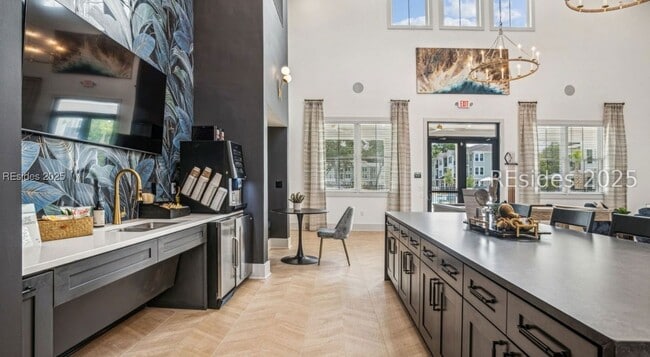 Building Photo - 4000 Margaret St