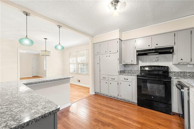 Foto del edificio - 552 Duke Dr