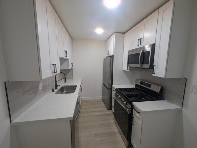 Foto del edificio - 3752 Herman Ave