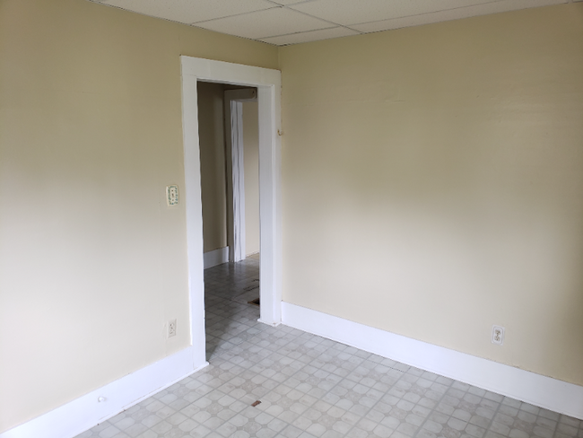 Building Photo - 605 East St