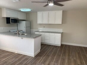 Building Photo - 5552 Keoncrest Cir