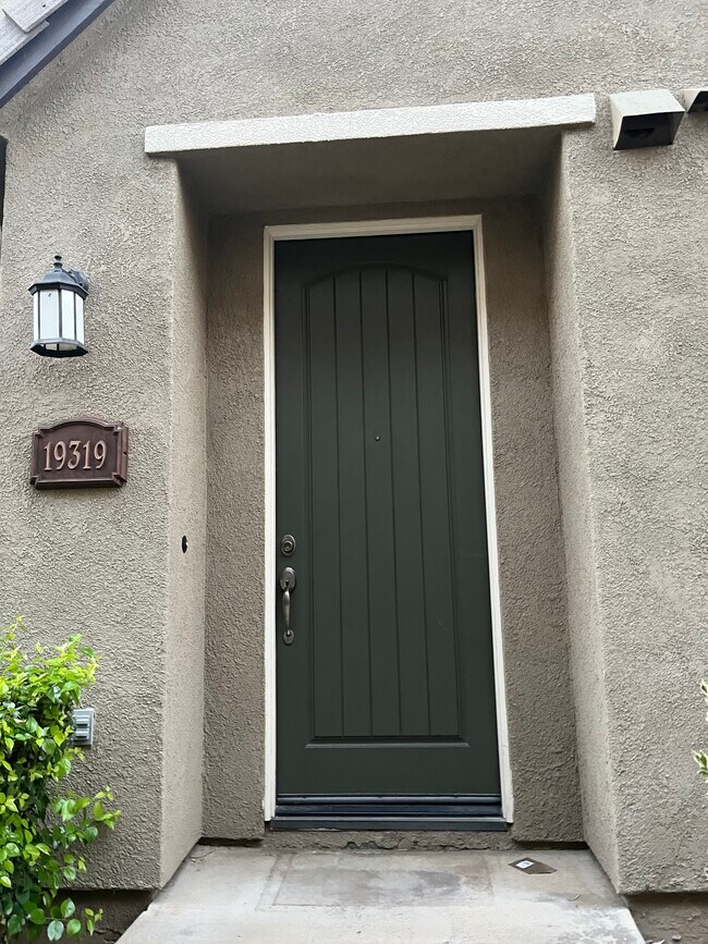 Foto del edificio - 19319 Opal Ln