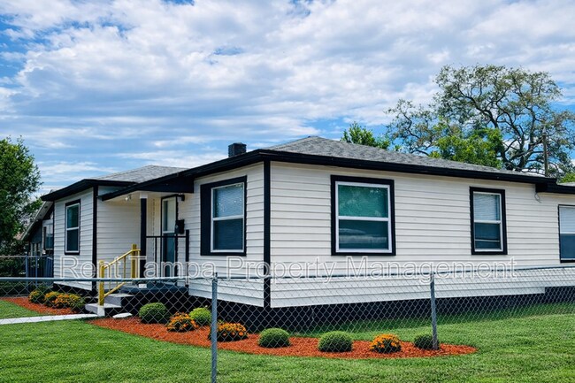 Foto del edificio - 4801 10th Ave S