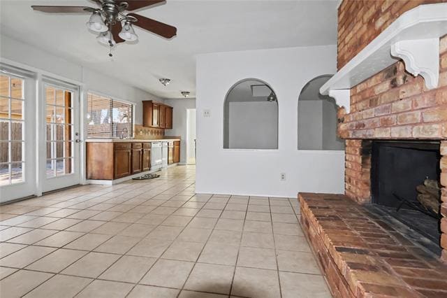 Building Photo - 921 Middle Cove Dr