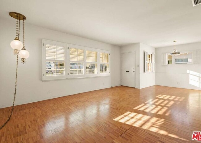 Building Photo - 5320 Bevis Ave