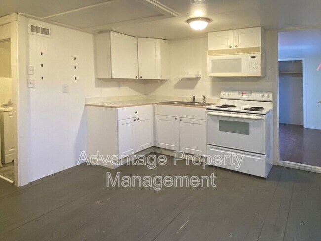 Foto del edificio - 240 NW 9th St