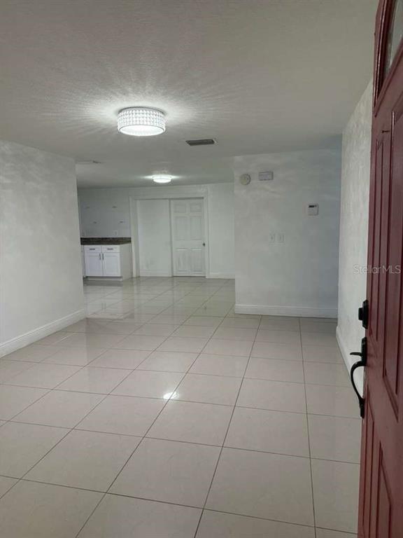 Foto del edificio - 8518 Woodlake Dr