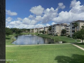 Building Photo - 7801 Point Meadows Dr