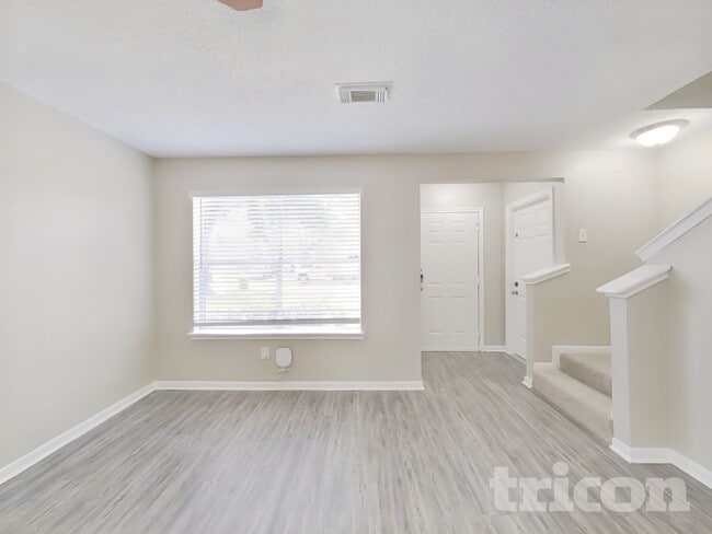 Building Photo - 3210 Kelling St