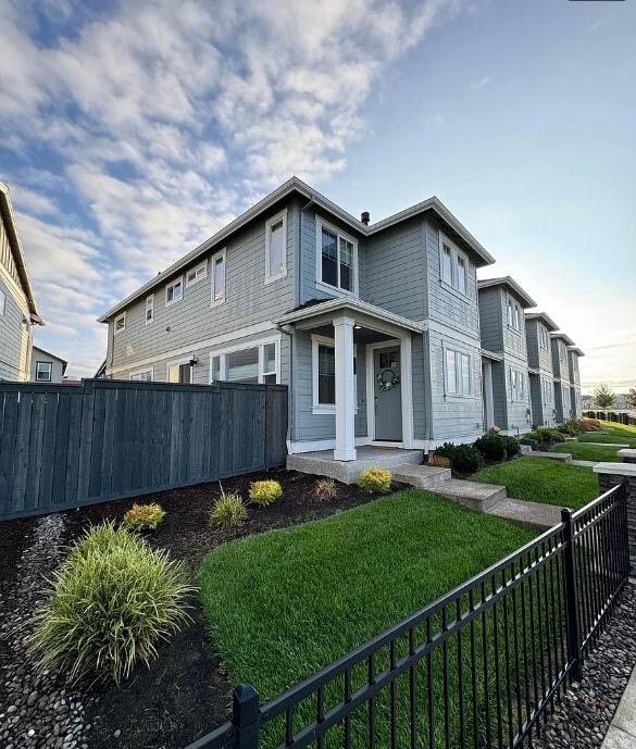 Building Photo - 4082 SE Century Blvd