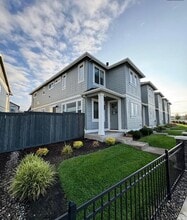 Building Photo - 4082 SE Century Blvd