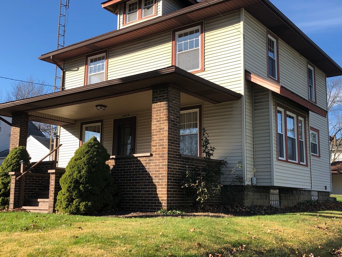 Foto principal - 1802 Tremont Ave SW