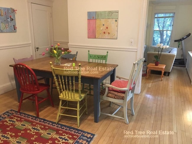 Photo - 85 Abbotsford St Apartments