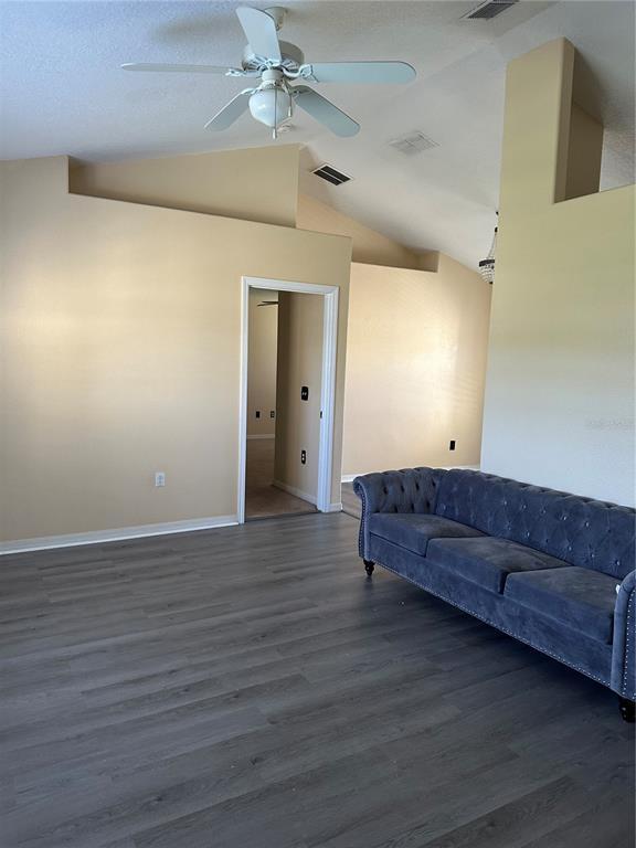 Foto del edificio - 847 Blanc Ct