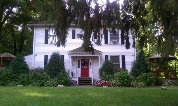 Primary Photo - Sunny House