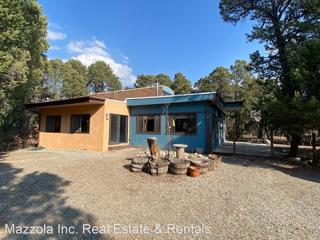 3 br, 2 bath House 222 Raven Rd House Rental in Tijeras, NM
