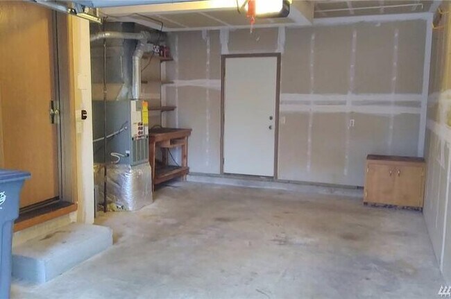 Building Photo - 8207 42nd St W