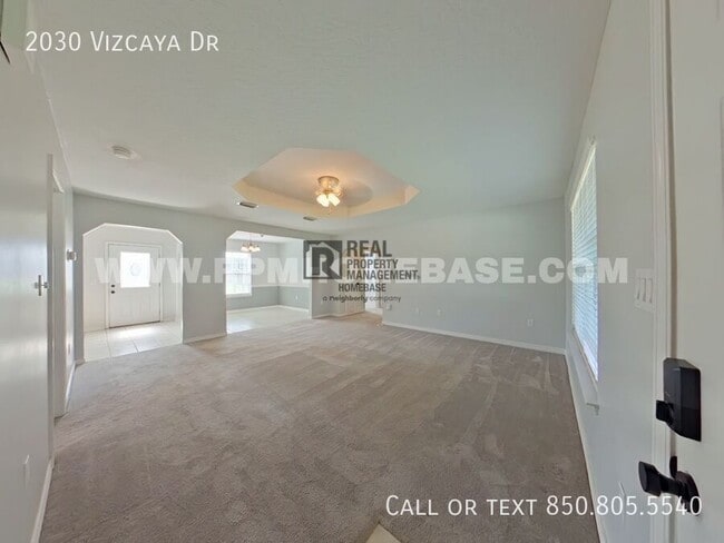 Building Photo - 2030 Vizcaya Dr
