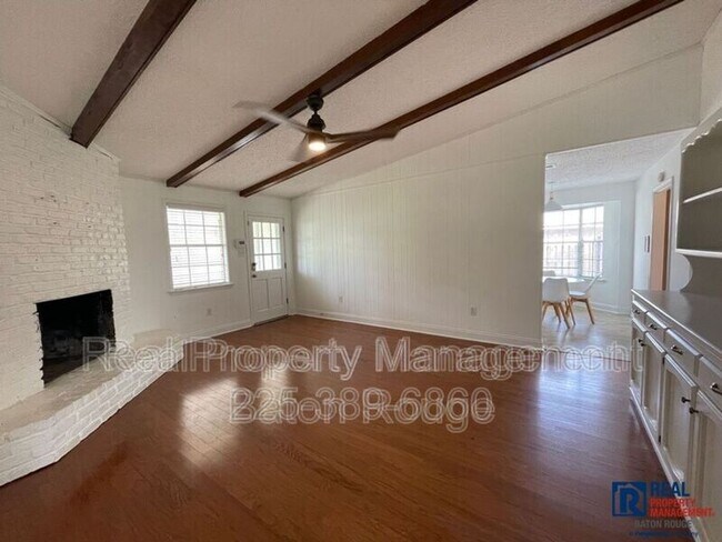Foto del edificio - 5536 Parkforest Dr