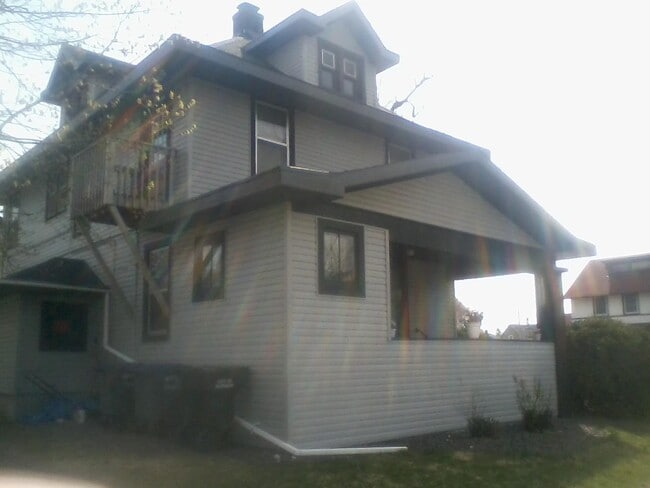 Building Photo - 2202 Ogden Ave