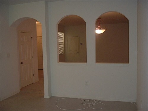Building Photo - 3767 Parkridge Cir