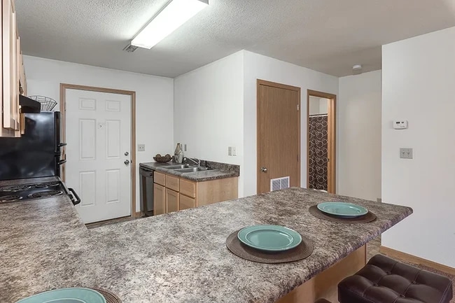 Building Photo - Campus Suites