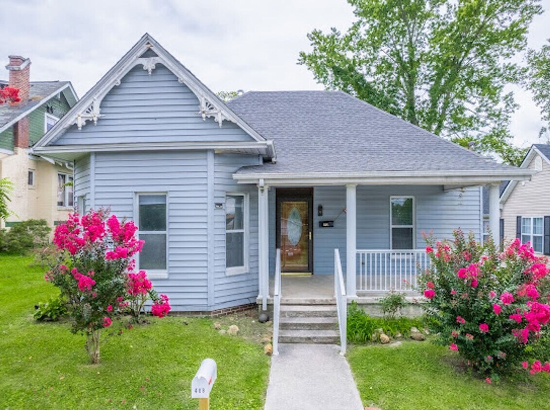 Primary Photo - Three Bedroom Home Downtown Corbin, KY