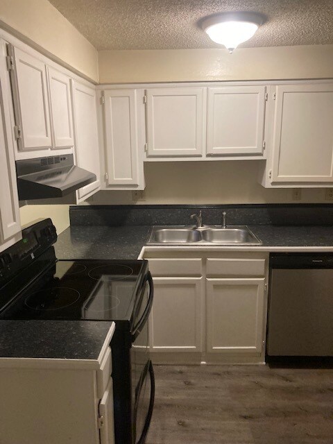 Foto del edificio - 1 Buffalo Ave NW