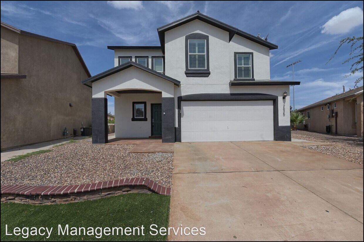 3 br, 2.5 bath House 2625 Chris Evert House for Rent in El Paso, TX