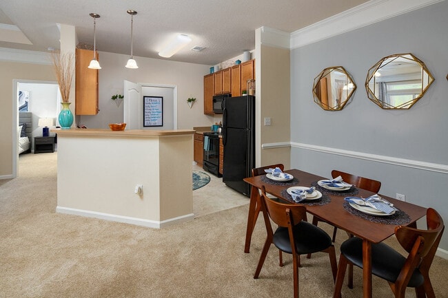 Building Photo - Abberly Chase Apartment Homes