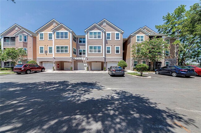 Foto del edificio - 3250 Corona Village Way