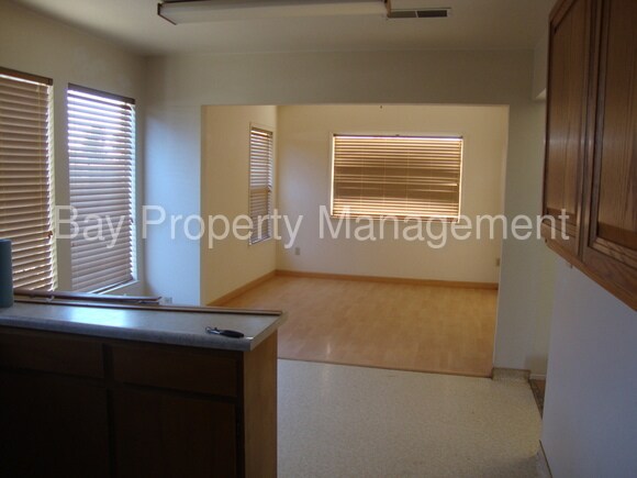 Foto del edificio - 18704 Cleveland Ave