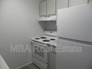 Building Photo - 610 S Granite St