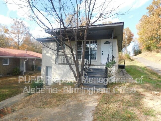 Building Photo - 2028 Progress St