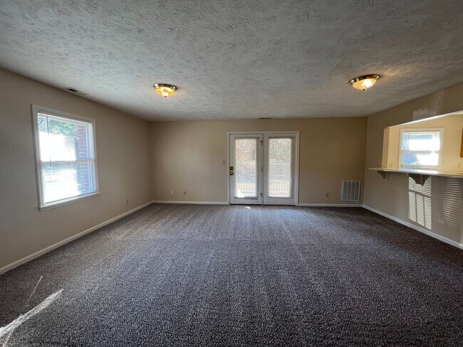 Foto del edificio - 1012 Ancestry Dr