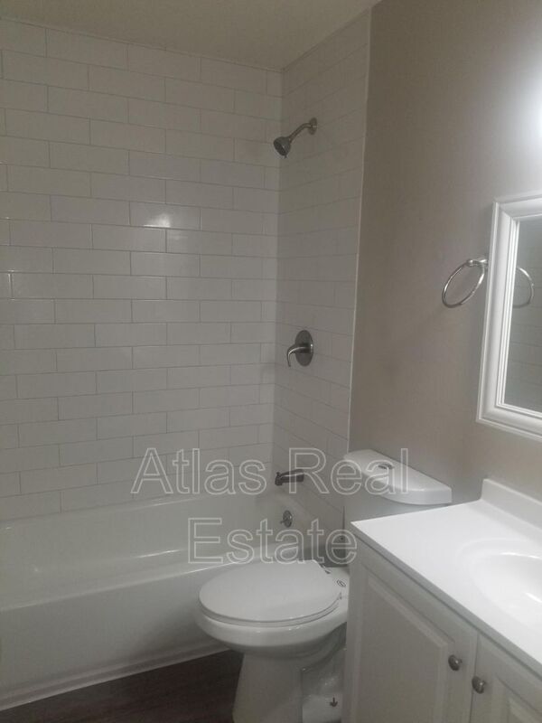 Foto del edificio - 9616-9618 East 23rd St S