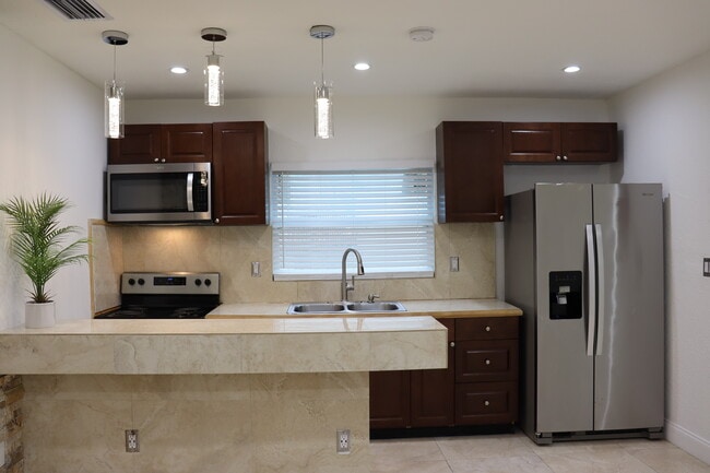Foto del edificio - 3261 NW 52nd St