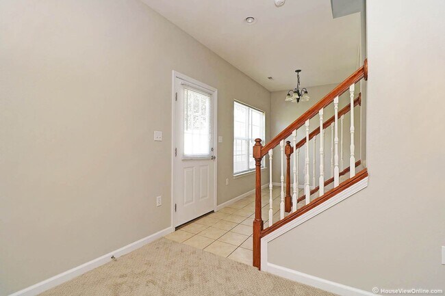 Foto del edificio - Larkspur Ct 2804/2806