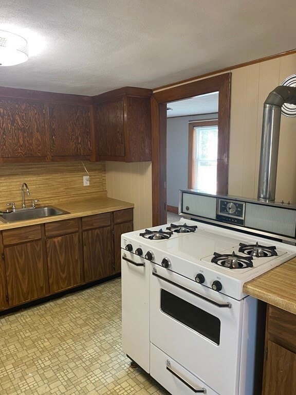 Foto del edificio - 21 Plainfield Ave