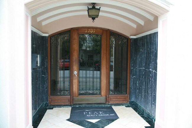 Building Photo - 1701 North Point 101
