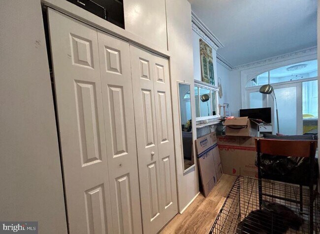 Foto del edificio - 2129 Spring Garden St
